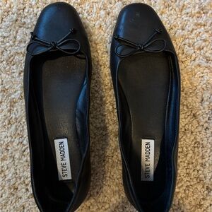 Steve Madden Black Bow Flats